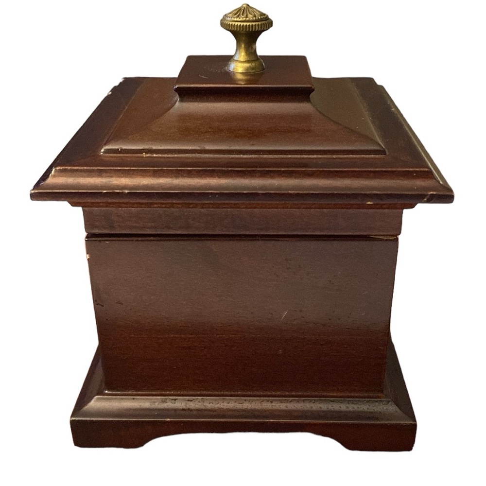 Vintage 1990s Bombay y Musical Jewlry Box Mahogany Wood